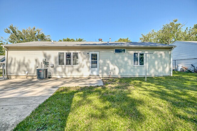 Building Photo - 4329 Whitehall Ln