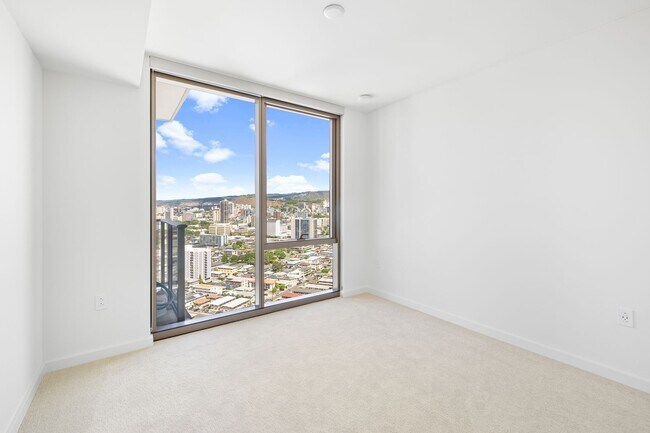 Building Photo - 2323