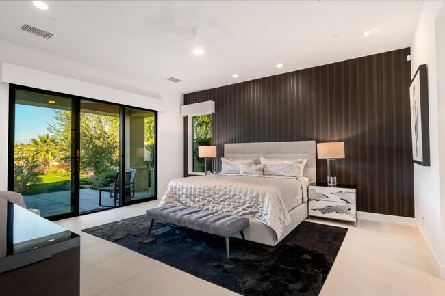 Building Photo - 75642 Via Livorno