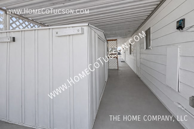 Building Photo - 264 W Aliso Dr