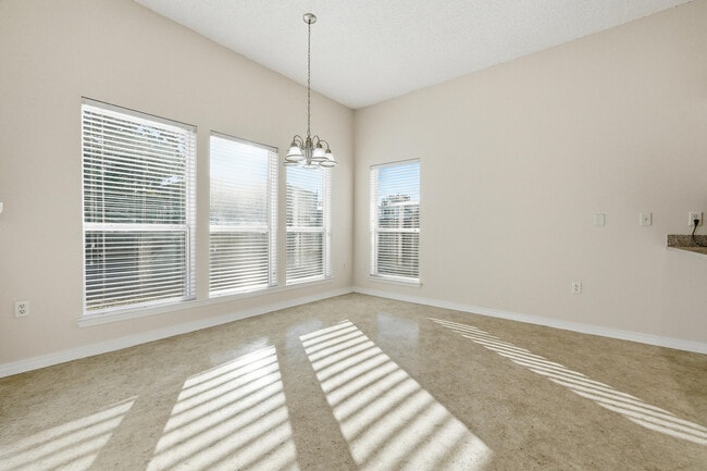 Building Photo - 4227 Shadow Ln