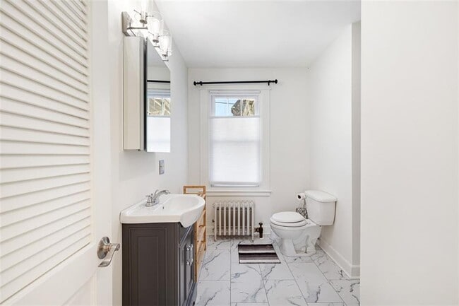 Building Photo - 31 Washington St