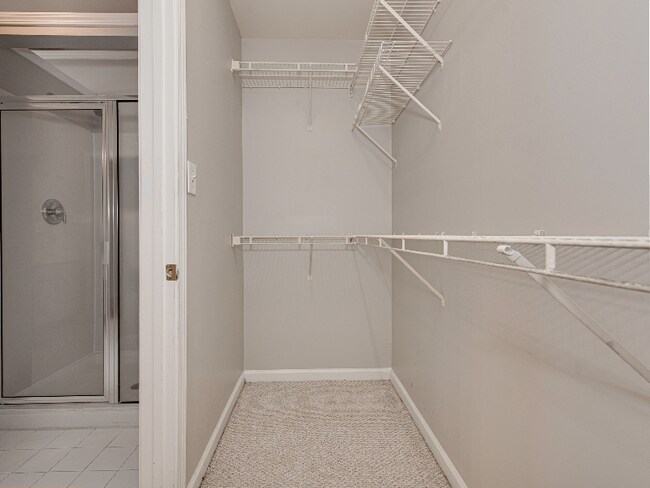 Building Photo - 2124 Sablewood Dr