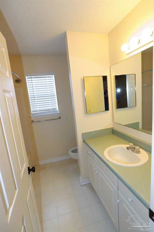 Building Photo - 4006 Glenway Dr