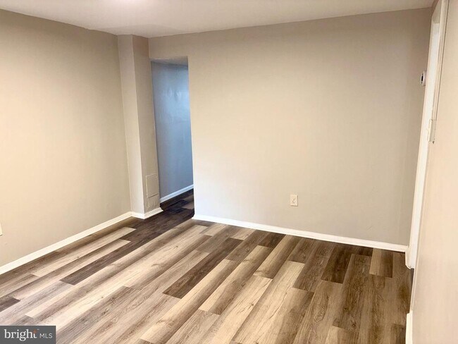 Building Photo - 244 N Fulton Ave