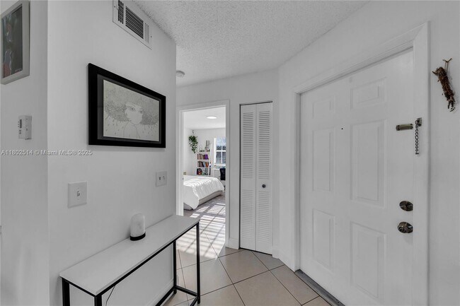 Building Photo - 333 SW 86th Ave