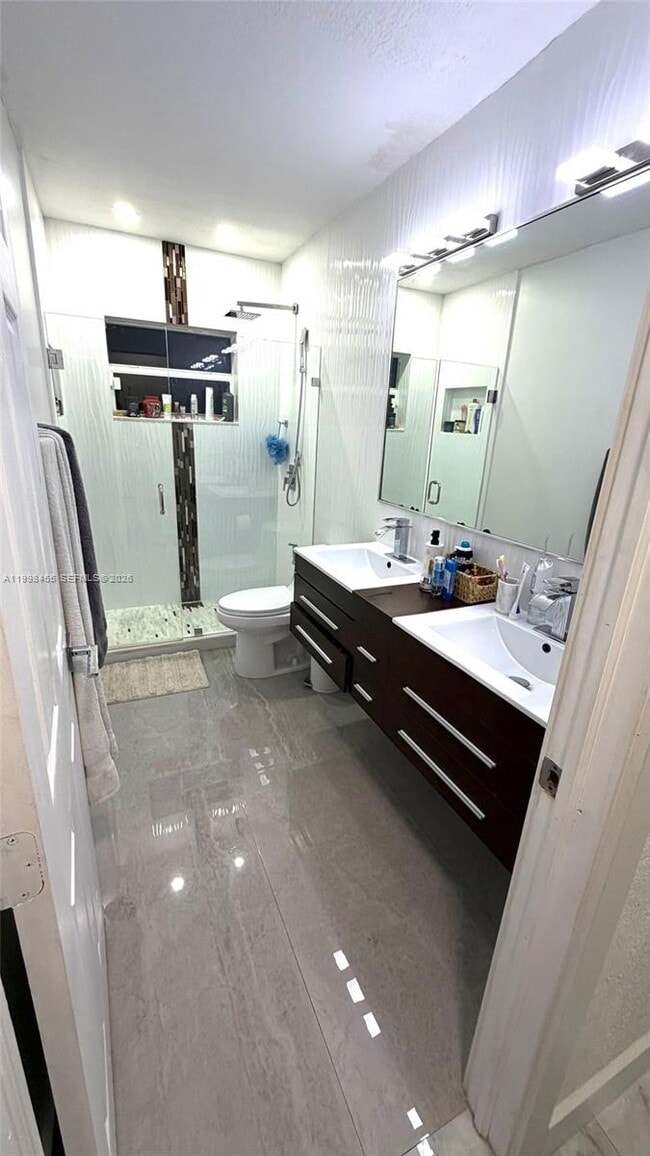 Building Photo - 1555 SW 21st Way