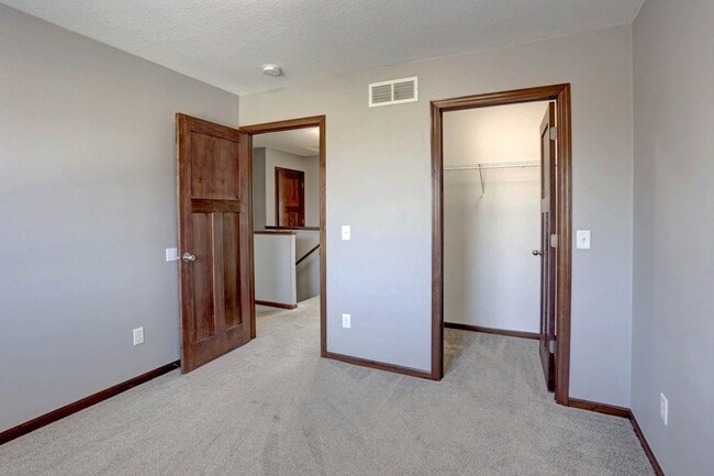 Building Photo - 129 Osprey Path
