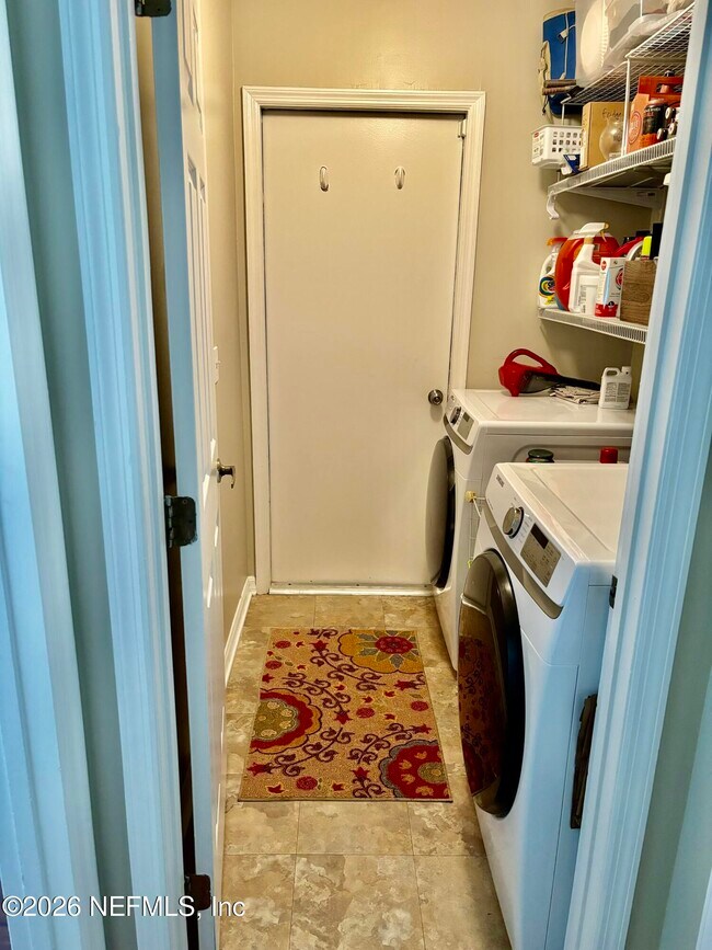 Building Photo - 157 Seaside Cir