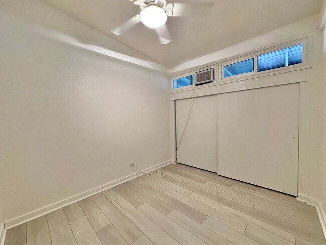 Building Photo - 471 Liholiho St