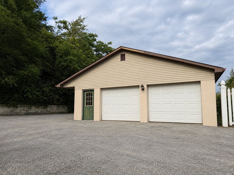 Building Photo - 212 Terrace St