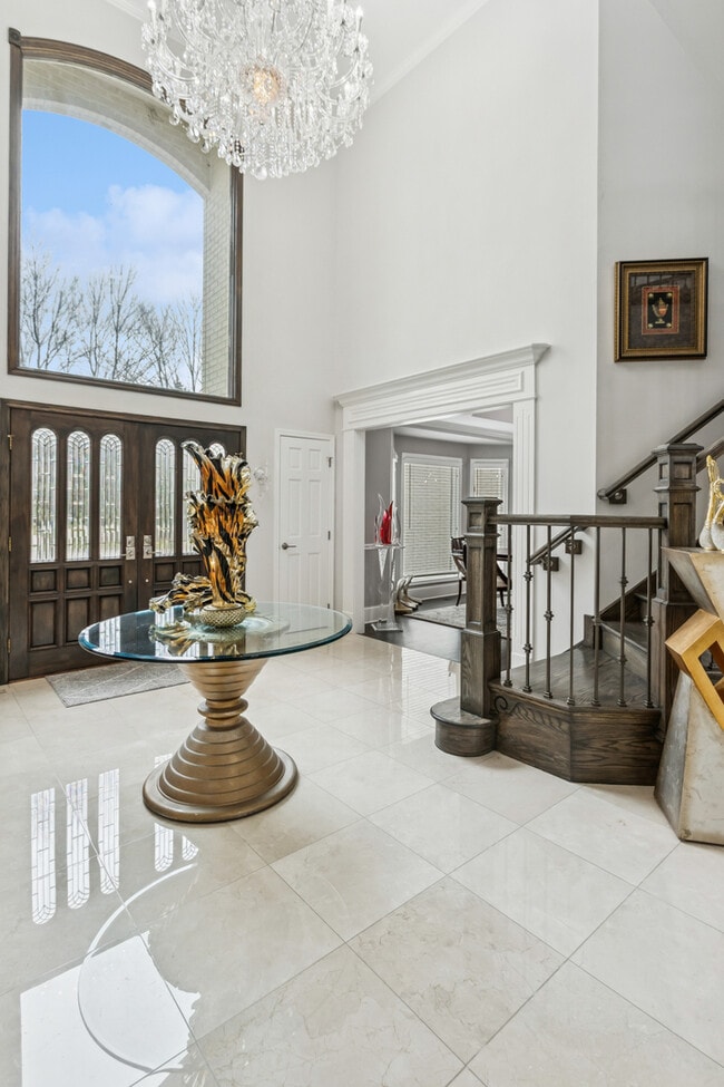 Building Photo - 9200 Falling Waters Dr W