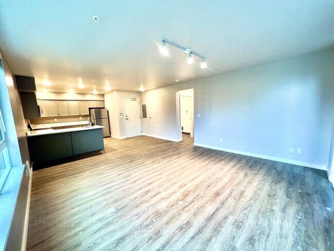 Building Photo - 2330 Yakima Ct