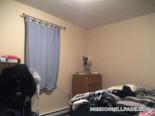 Building Photo - 883 Huntington Ave