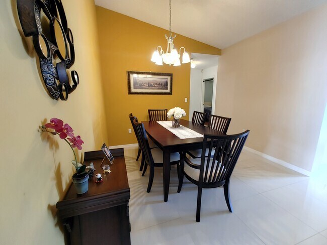 Building Photo - 894 NW 134th Pl