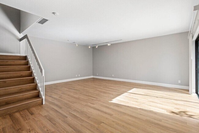 Building Photo - 1781 N Congress Ave