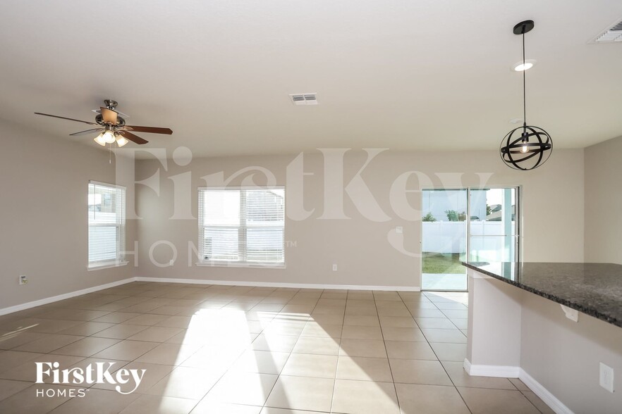 Building Photo - 14231 Poke Ridge Dr