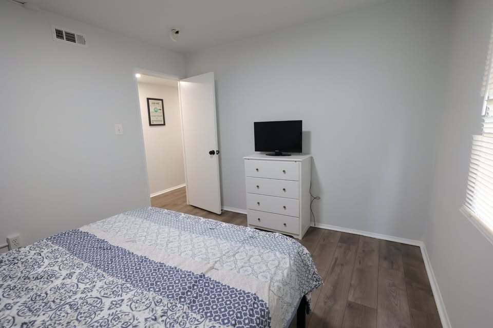 Building Photo - 2912 Kings Chapel Rd