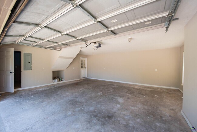 Building Photo - 111 Wiley Way