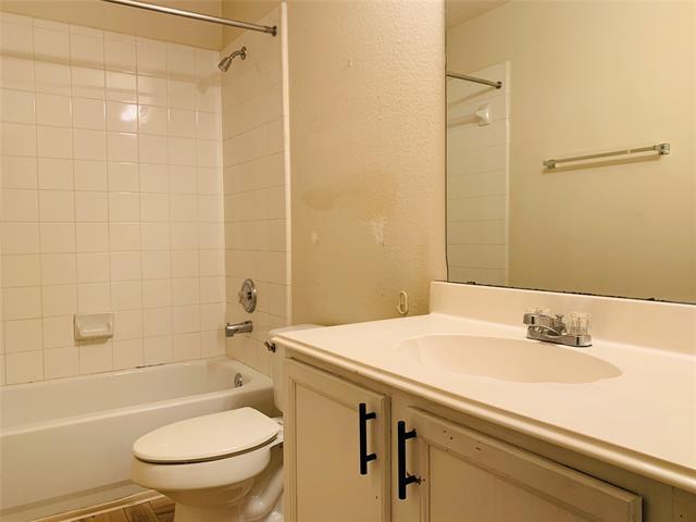 Building Photo - 5901 Jewel Dr