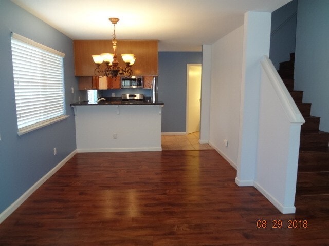 Building Photo - Beautiful 3 bedroom 2 1/2 bath Town-House Coming Soon!