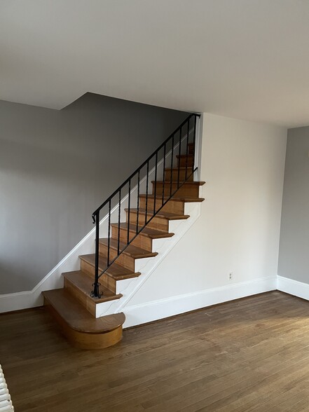 Living room - 203 Green St