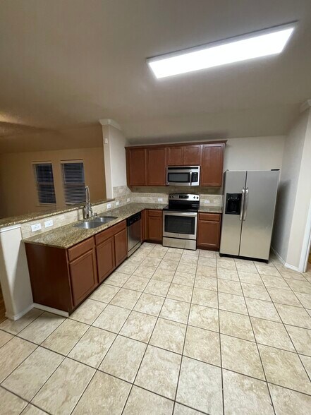 Building Photo - 108 Durango Dr
