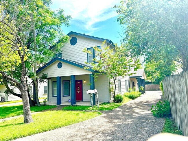 Building Photo - 503 E 38th St