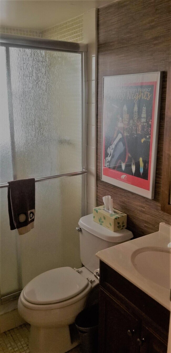 Building Photo - 14721 Bonaire Blvd