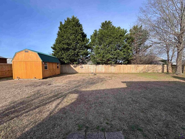 Building Photo - 104 Sir Patrick Way