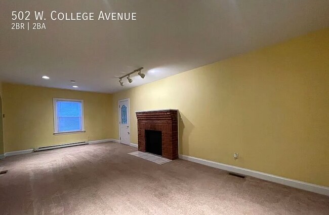 Building Photo - 502 W College Ave