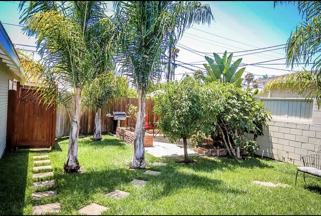 Building Photo - 220 Avenue A