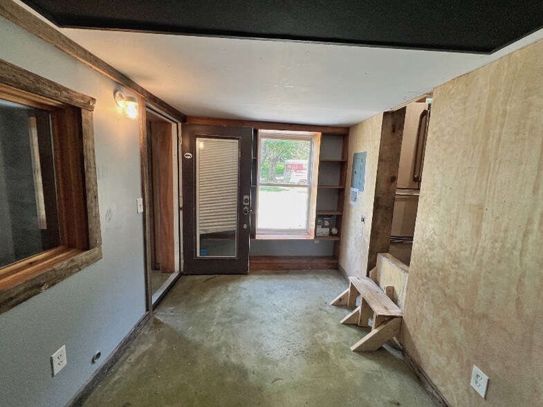 Building Photo - 1279 Kenmore Pl