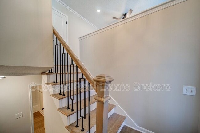 Building Photo - 4734 N Springs Rd NW