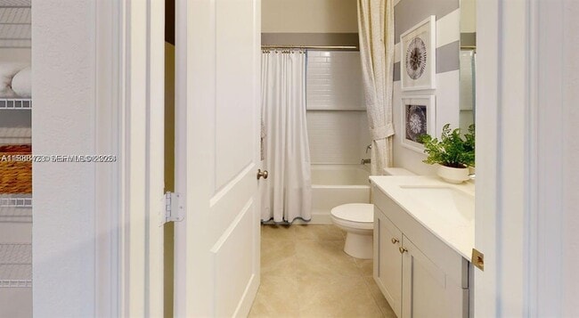 Building Photo - 10241 SW Newberry Ave