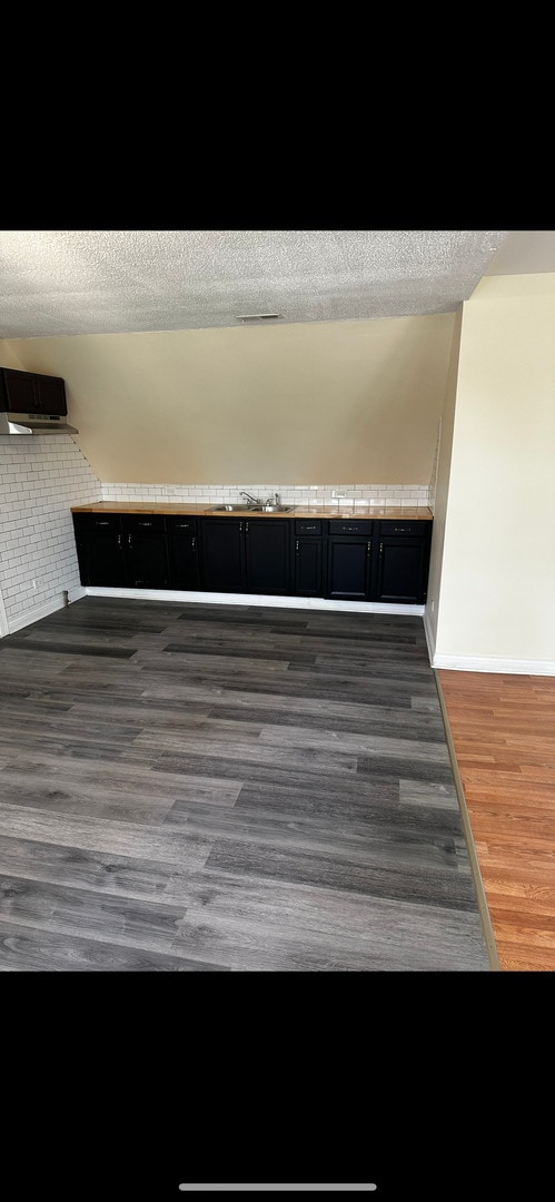 Building Photo - 7144 S Wentworth Ave