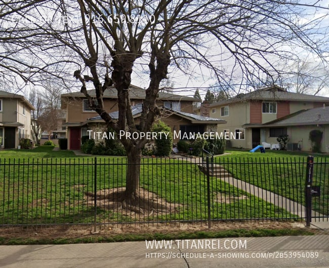 Primary Photo - 2013 Benita Dr