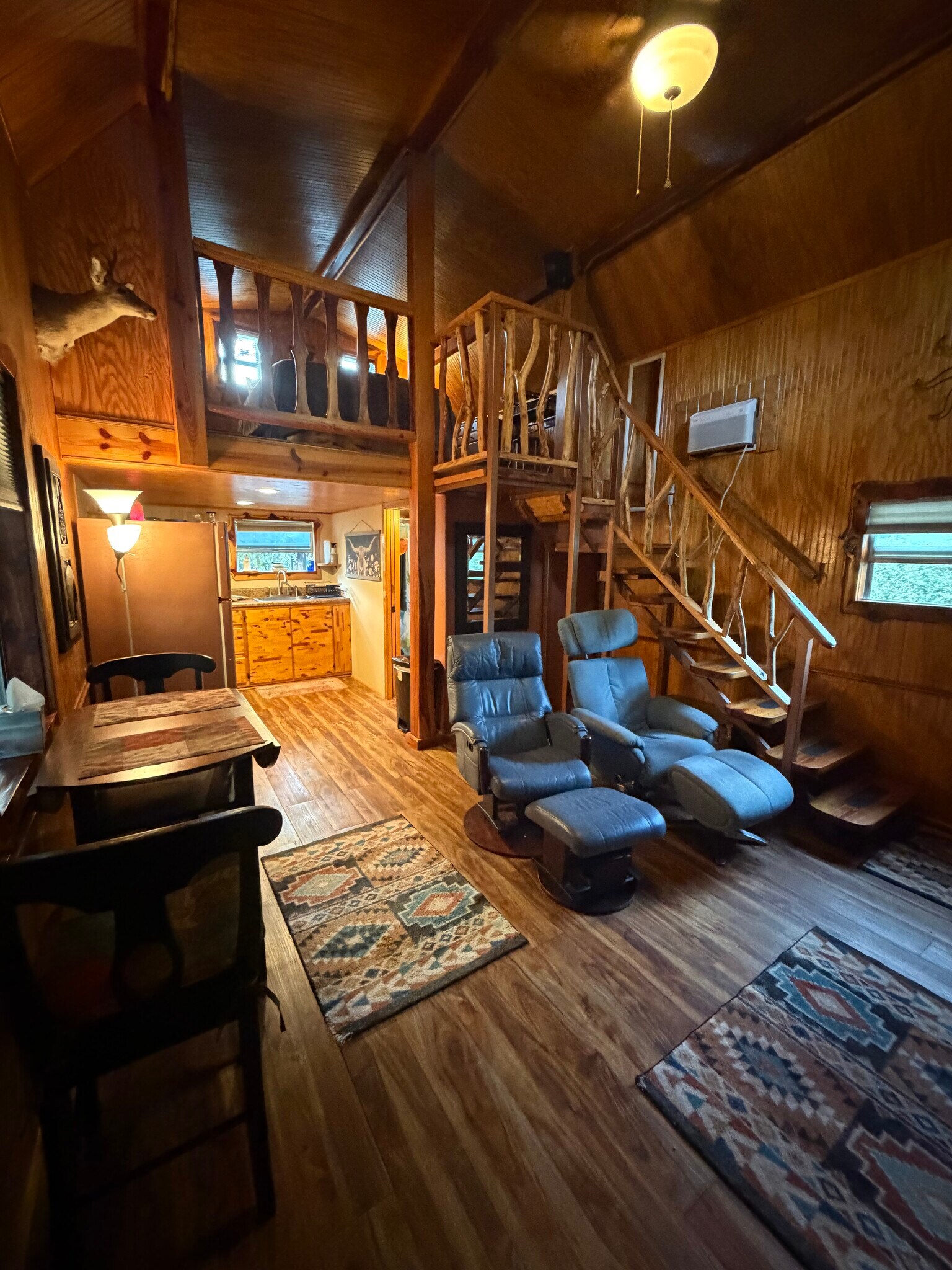 Building Photo - 9166 S Evans Ave