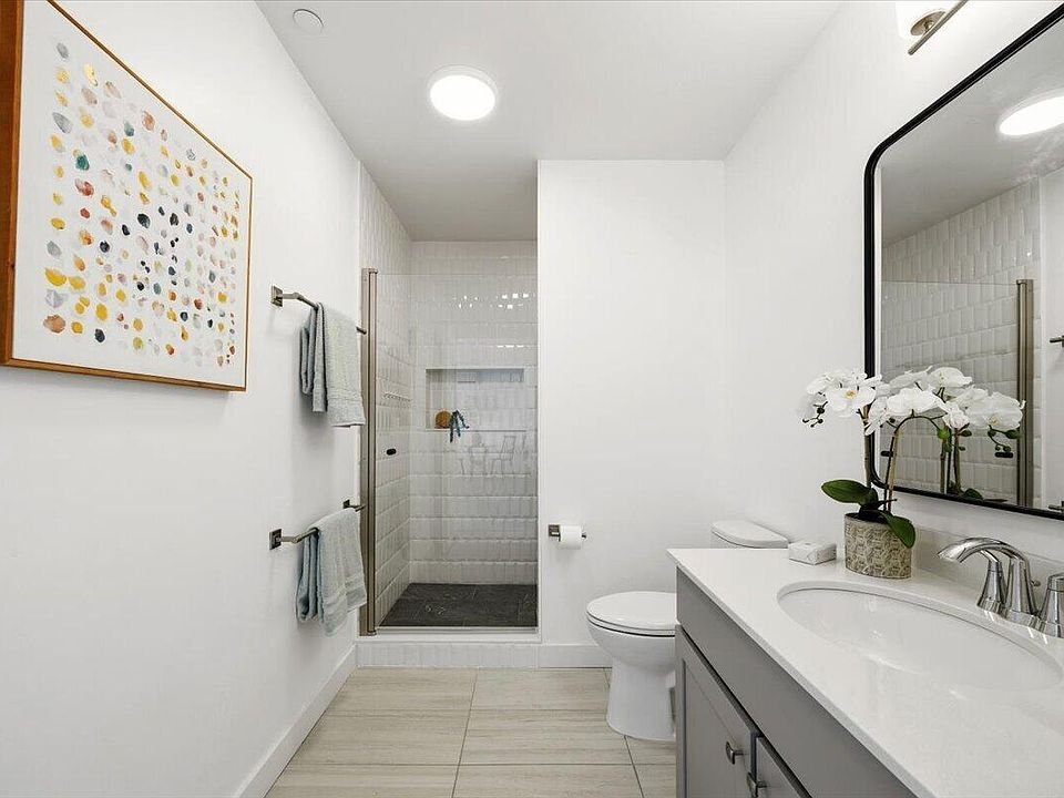 Building Photo - 218 Washington Ave