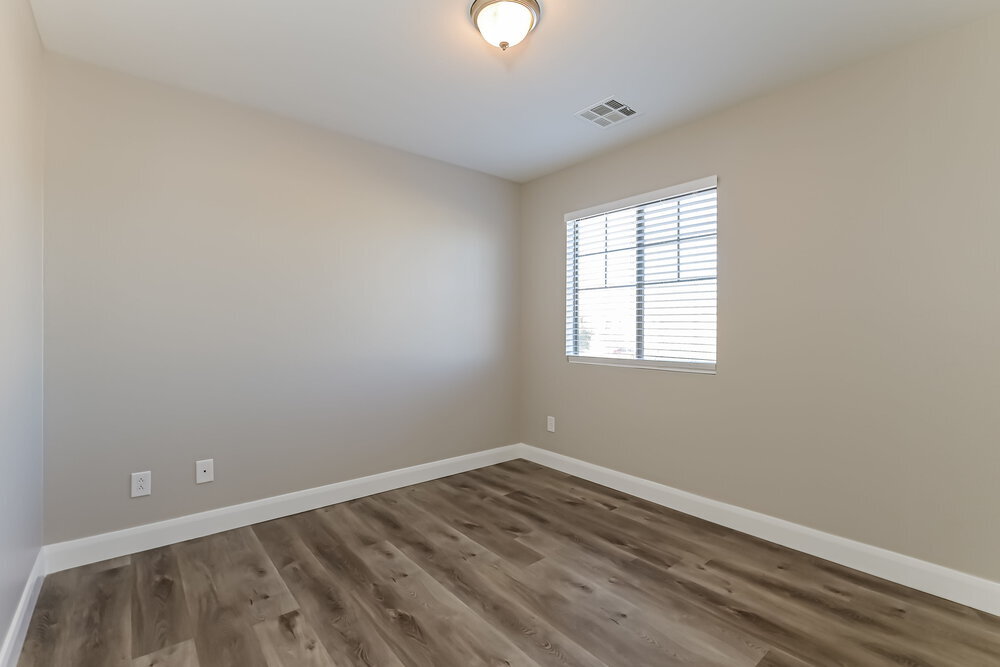 Building Photo - 3499 Greenwood Springs Dr