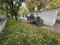 Building Photo - 3 Bedroom 1 Bath Fully Updated Home in Cli...