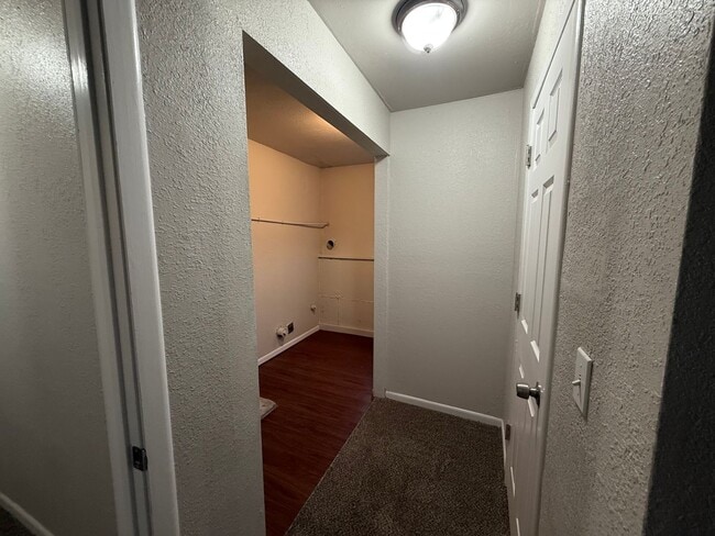 Building Photo - BRAND NEW 5 bed House in Tacoma School District!