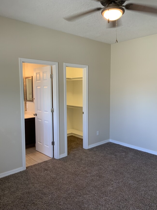 Building Photo - 3425 Old Mill Rd