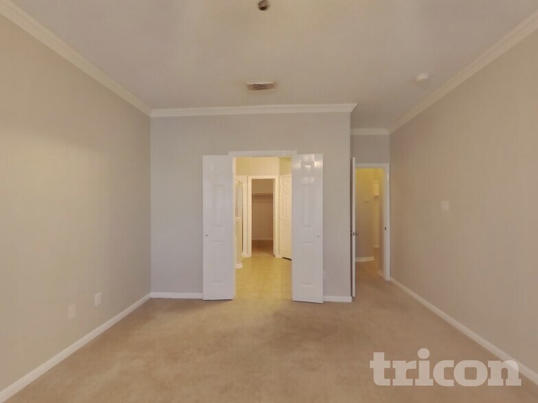 Building Photo - 2907 Crescent Star Rd