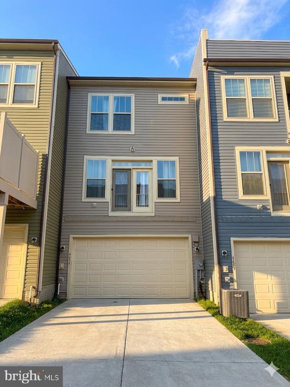 Building Photo - 8455 Red Sage Ln