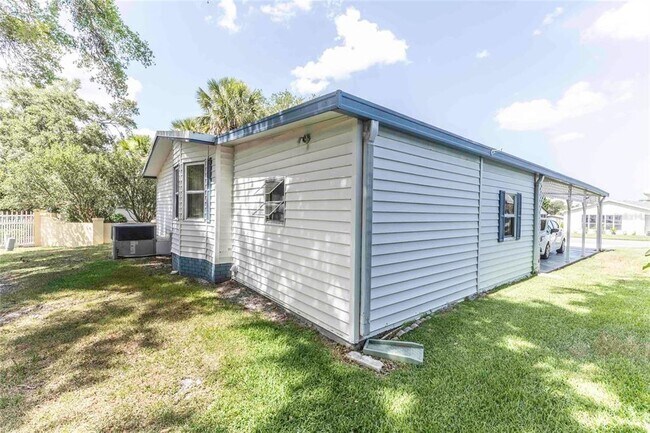 Building Photo - 1159 Paradise Dr