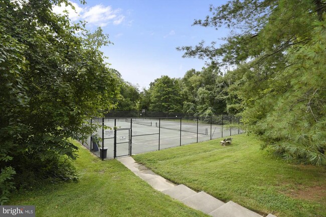 Building Photo - 8258 Cedar Landing Ct