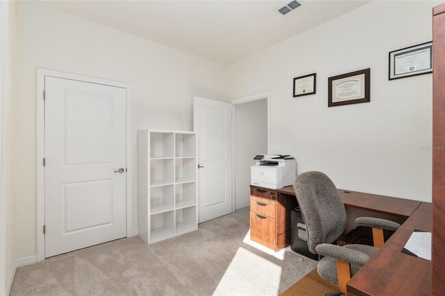 Building Photo - 3 Bedrooms | 2 Bathrooms | 2-Car Garage | Fully Fenced Yard