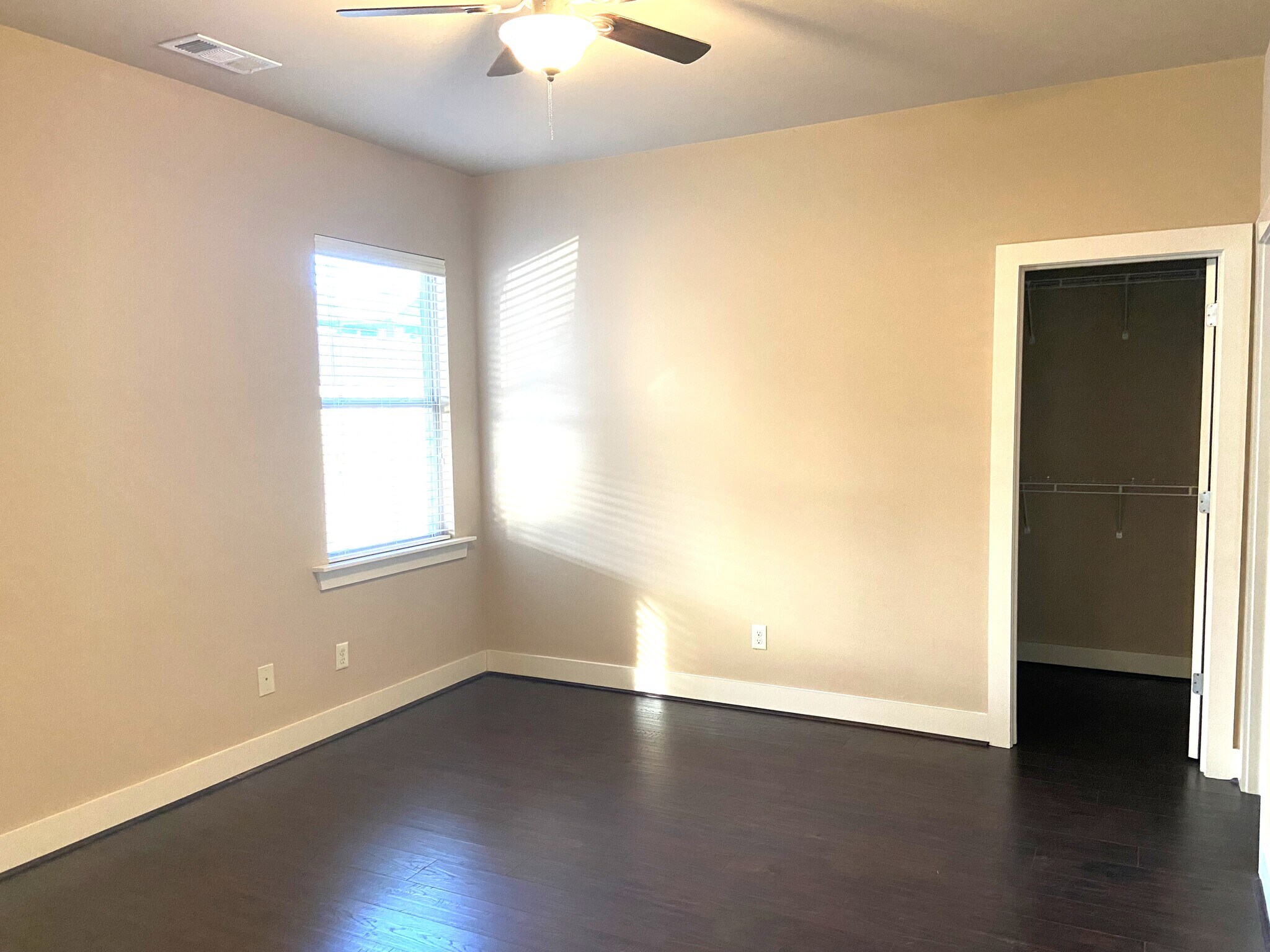 Building Photo - 1036 Crawford Ct