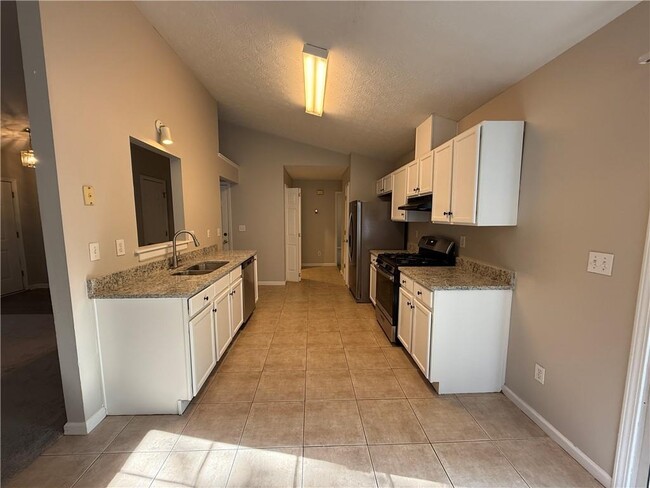 Building Photo - 217 Farmville Ct